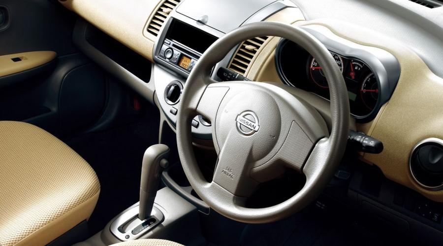  Nissan Note 2009 года  (фото 27 из 78)